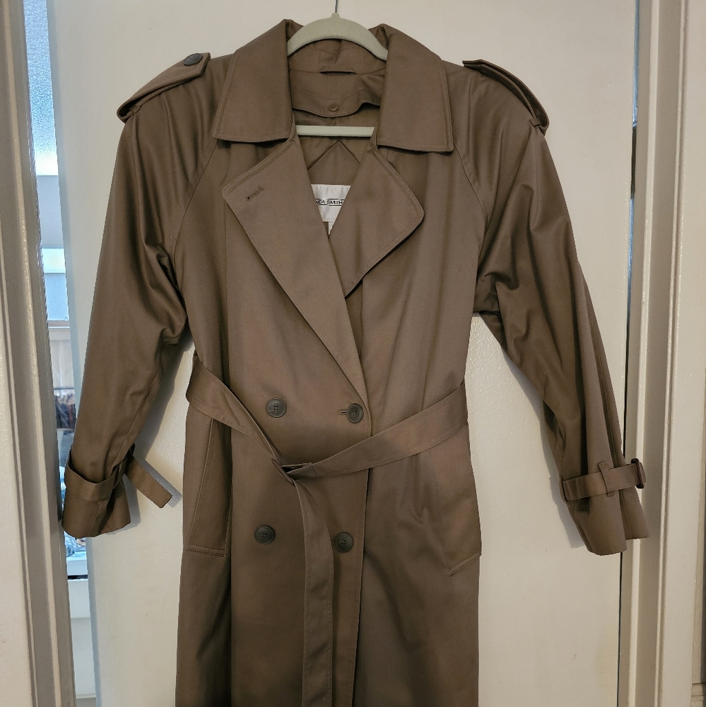 Amanda Smith Trench Coat size 8 in Greyish Greenish color
